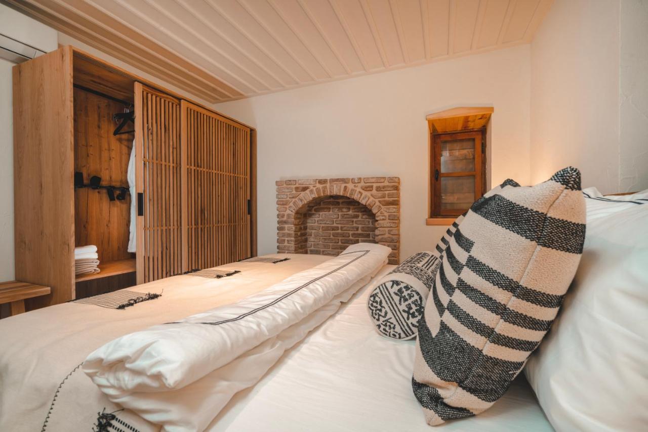 6 Rooms By Azumare Sidé Extérieur photo