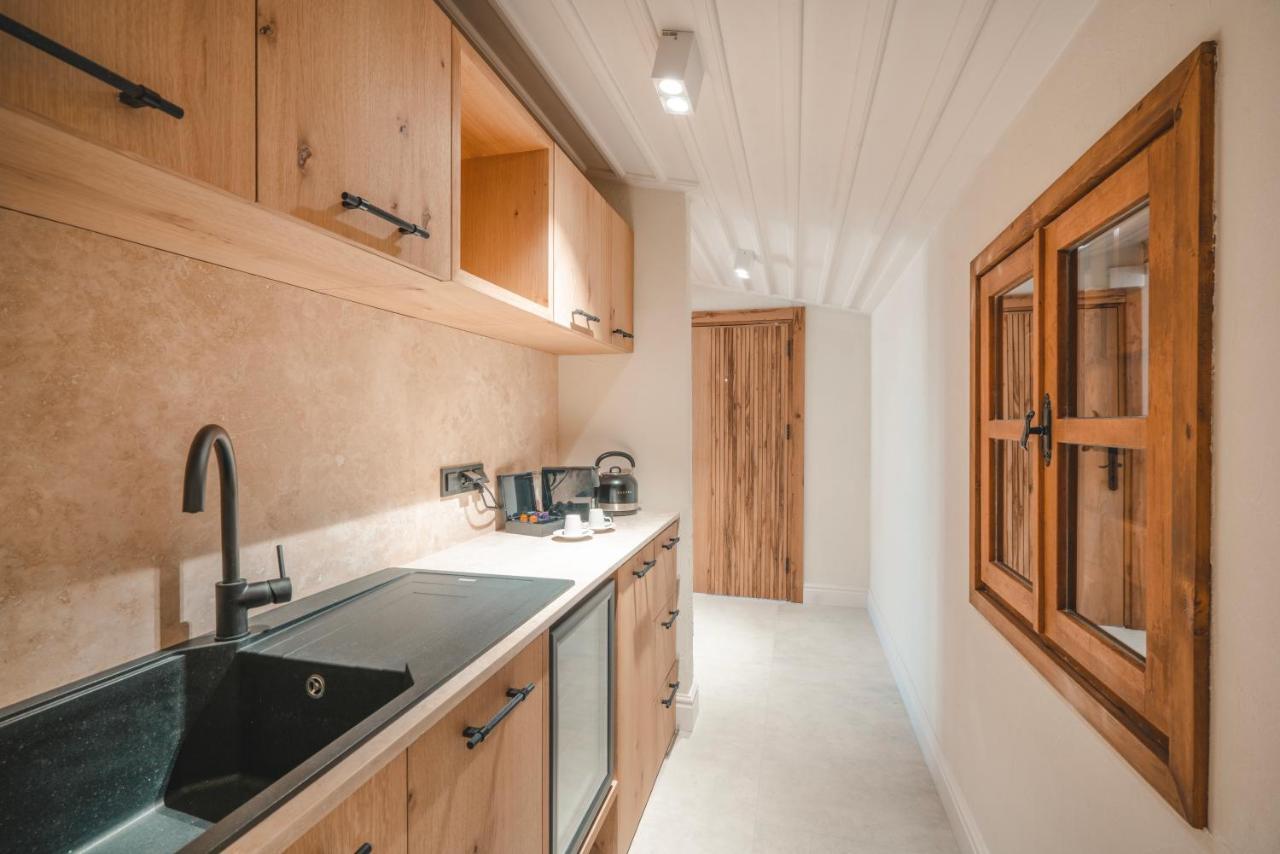 6 Rooms By Azumare Sidé Extérieur photo